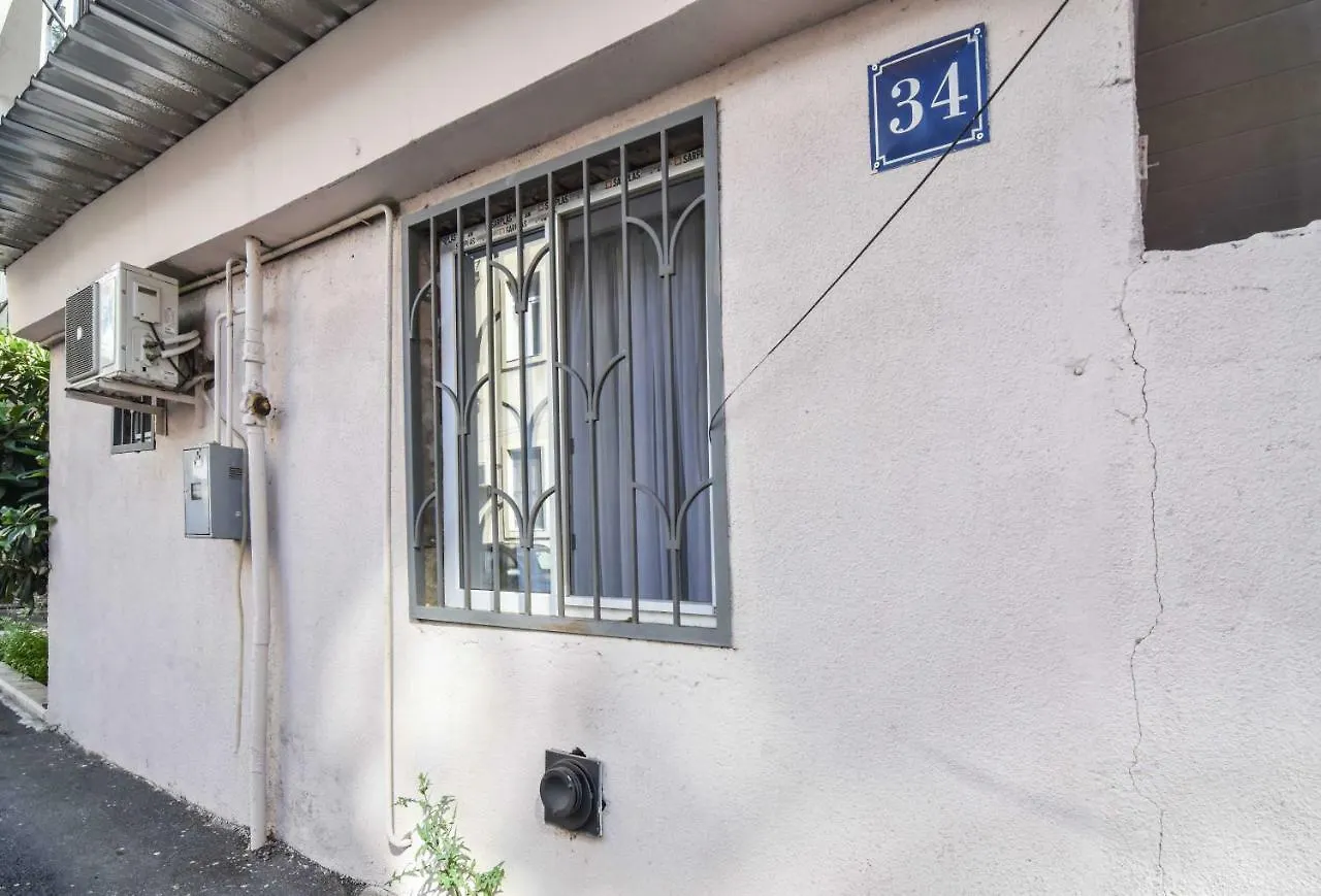 Tasos Apartment Тбилиси