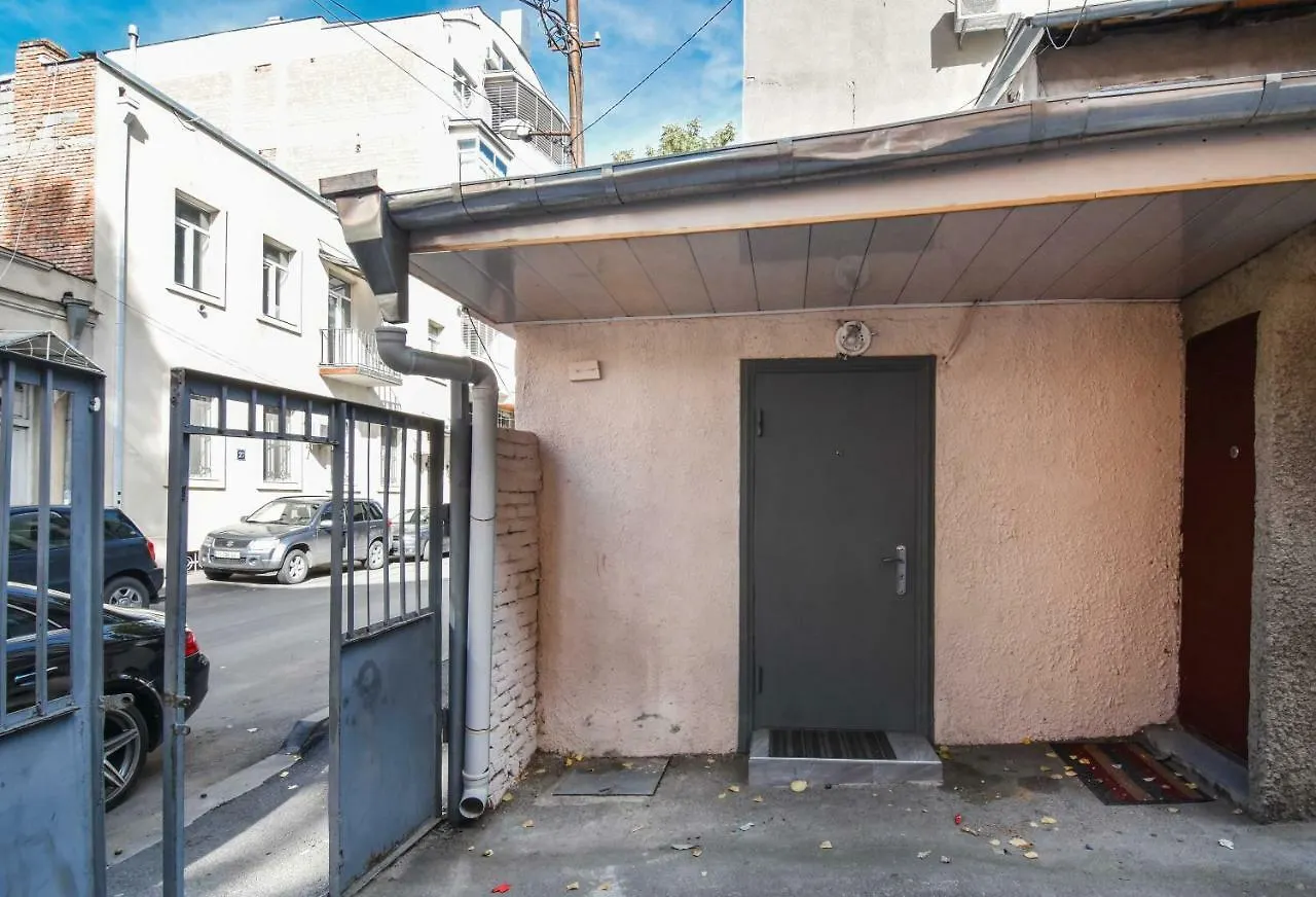 Tasos Apartment Тбилиси