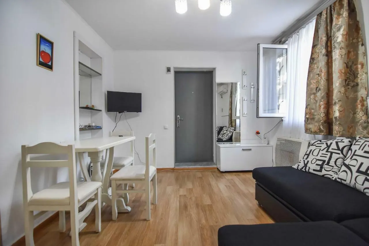 Tasos Apartment Тбилиси